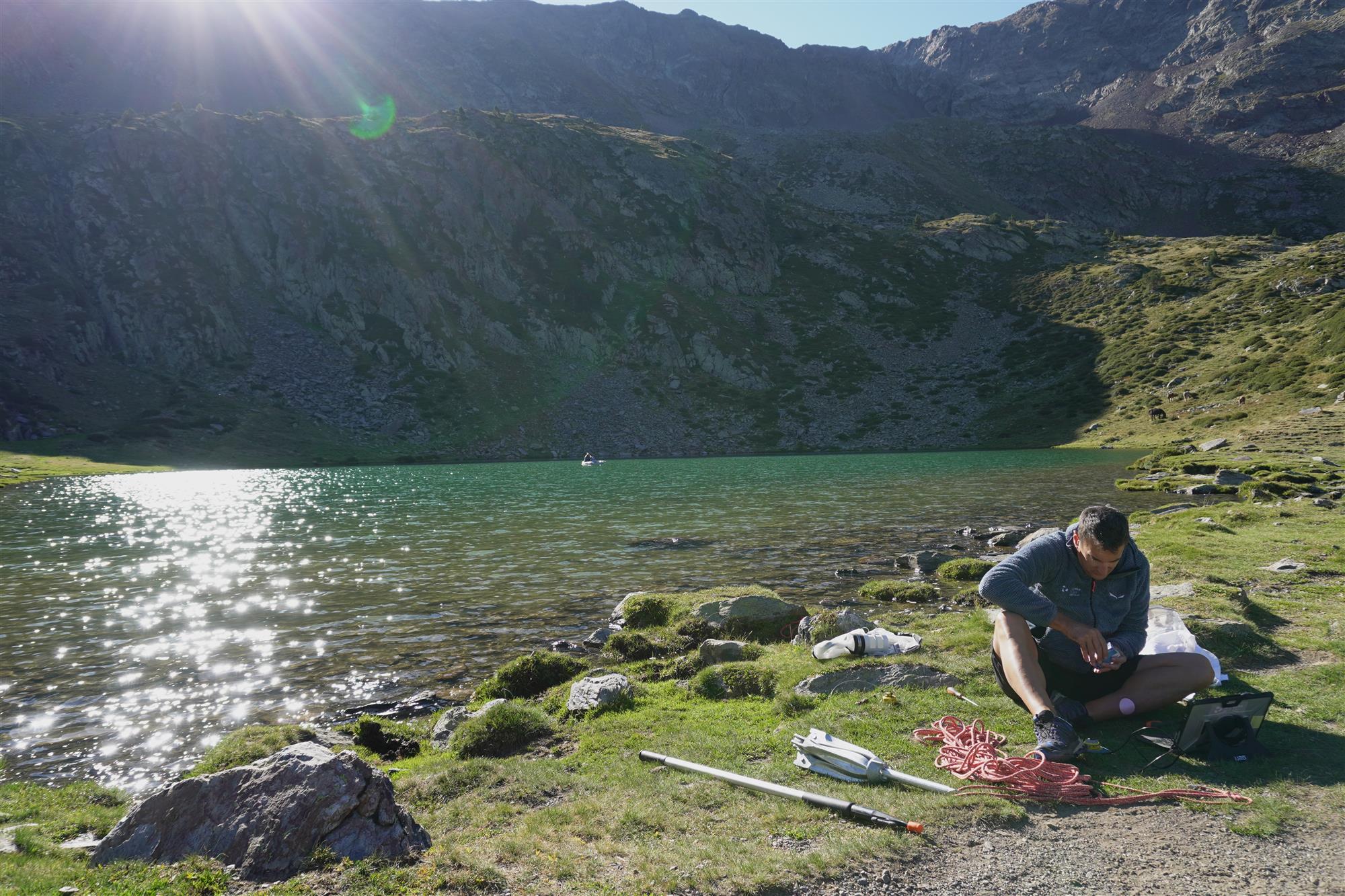 Treball de camp a l'estany de l'Estanyó